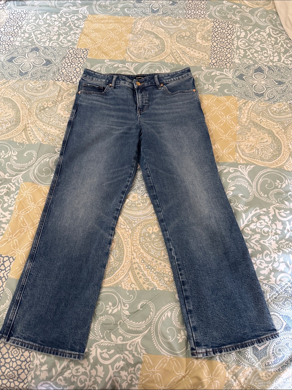 Express Jeans Women’s Ankle, Mid Rise Jeans, Used